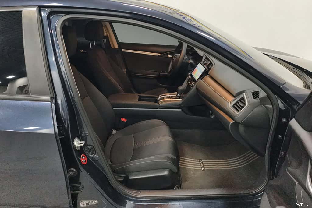 Honda Civic, 2018 8