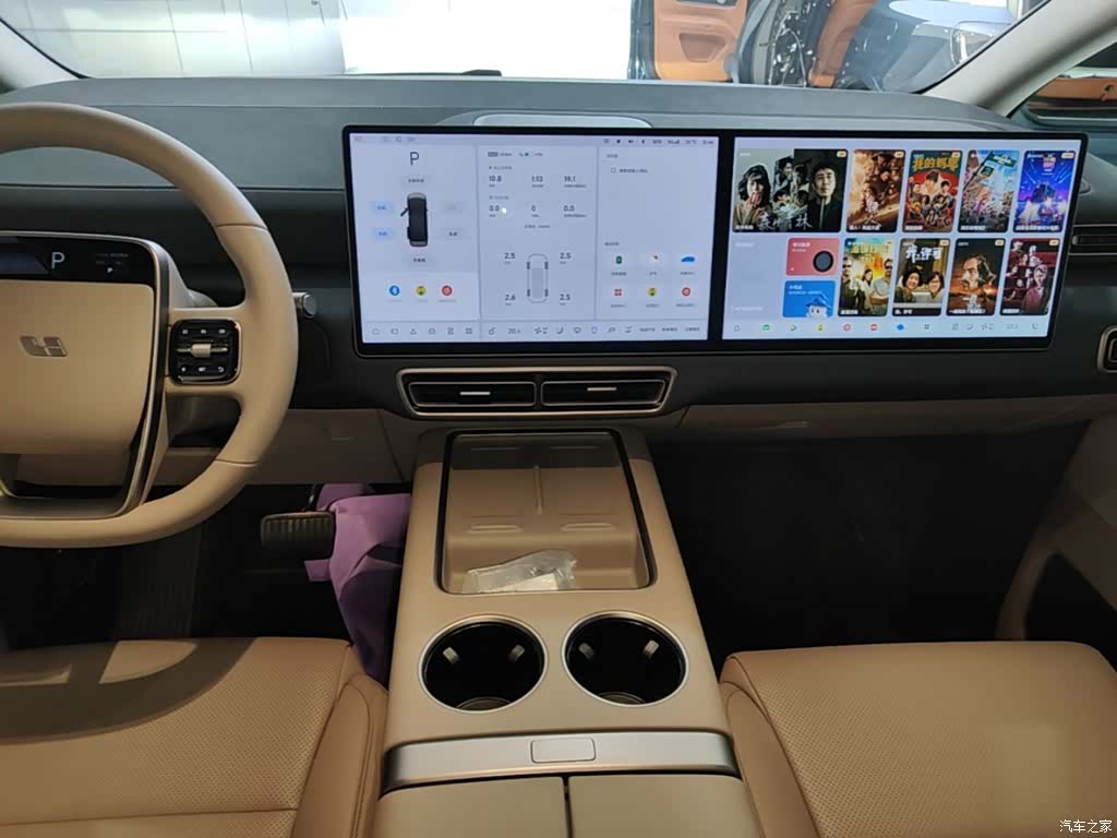 Li Auto MEGA, 2025 13