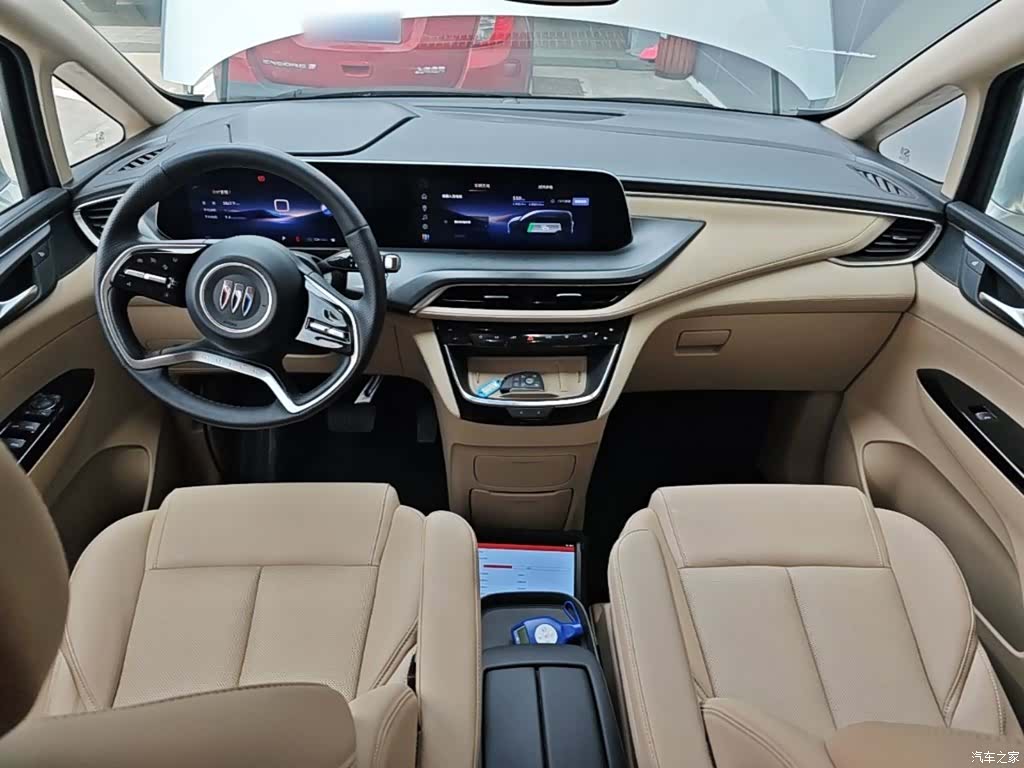 Buick GL8, 2025 10