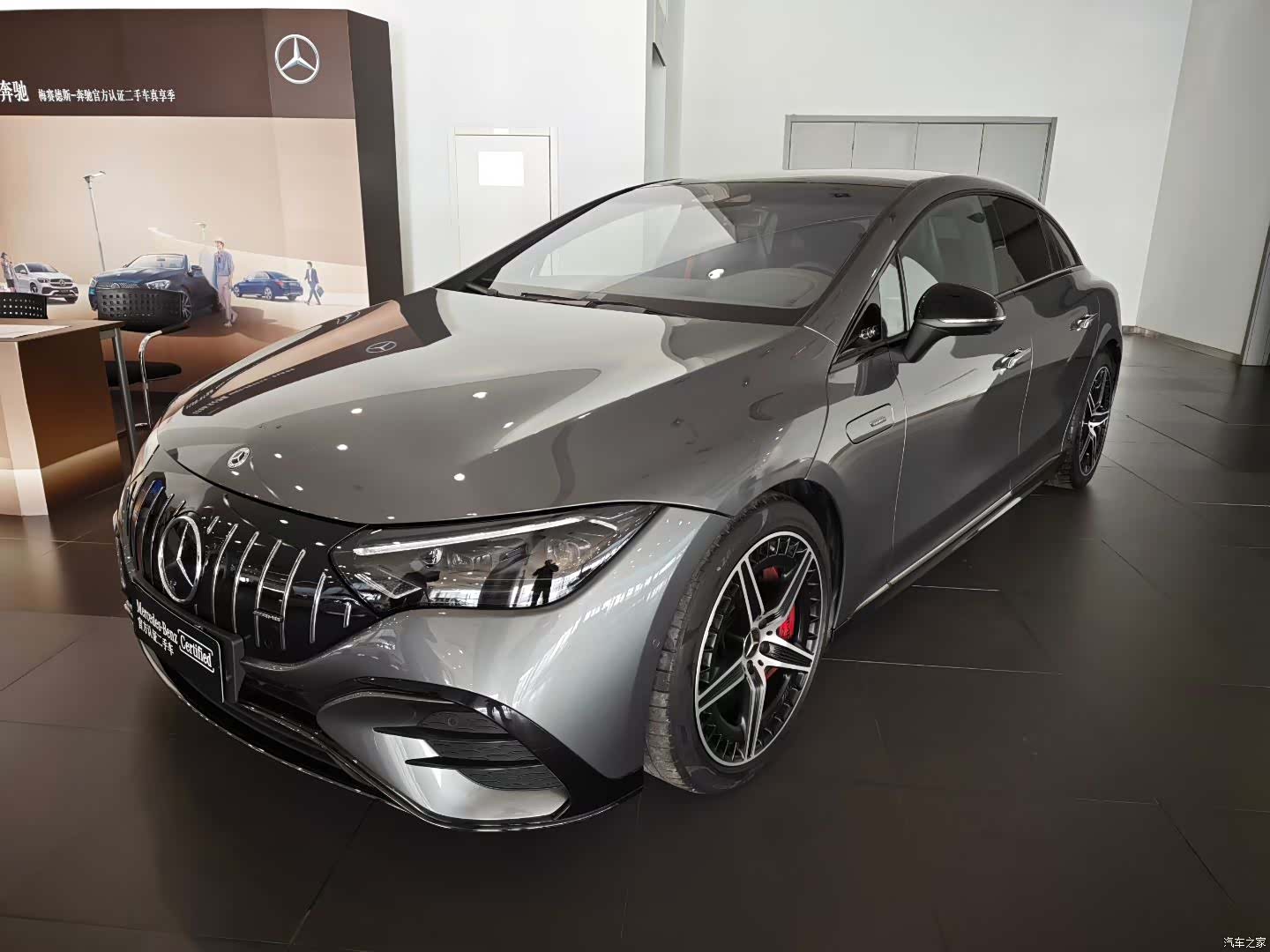 Mercedes-Benz EQE, 2024 1