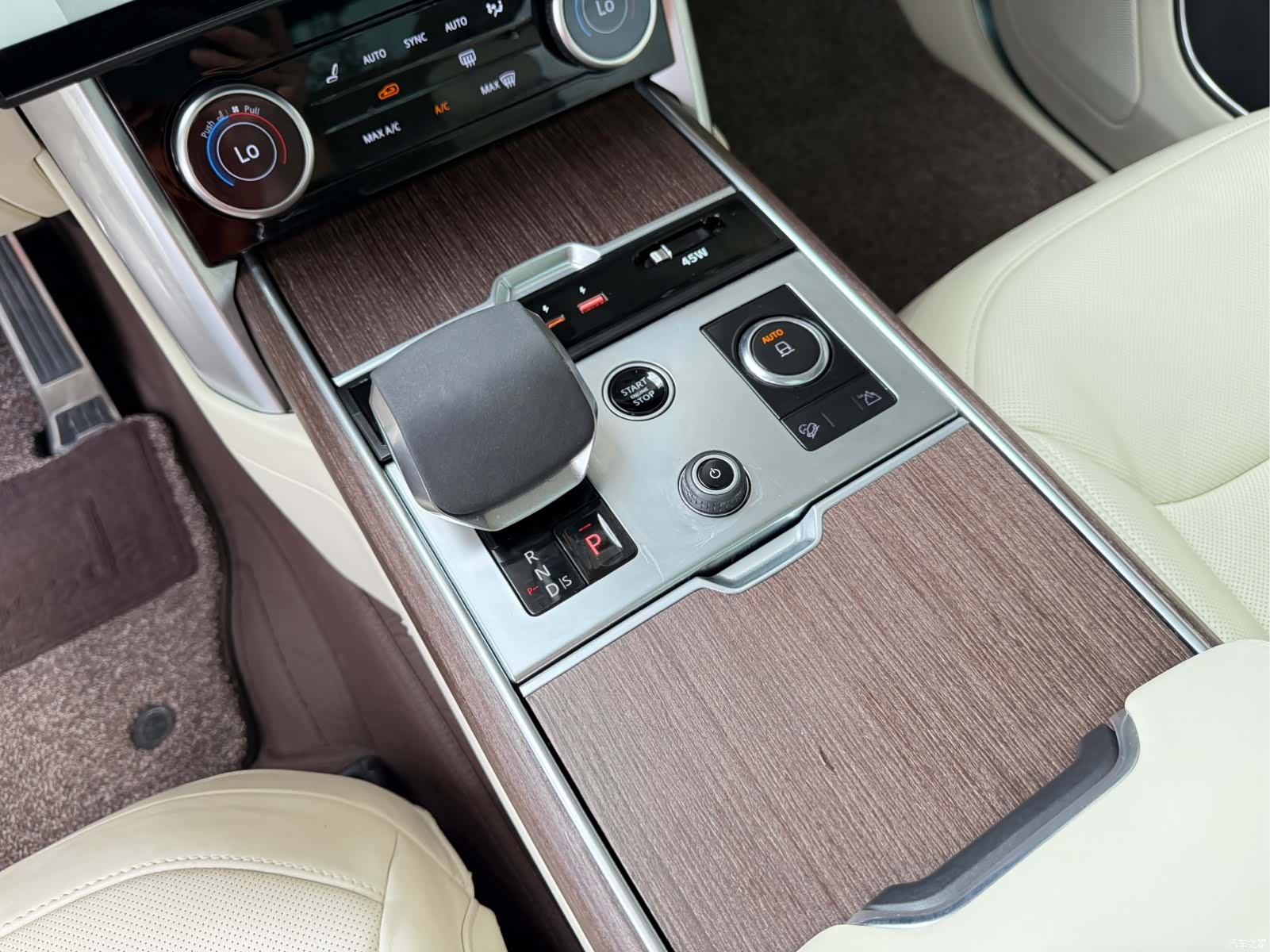 Land Rover Range Rover, 2023 13