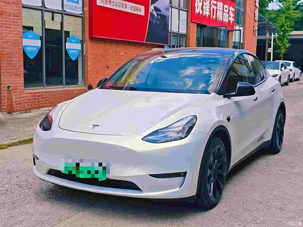 Tesla Model Y, 2021 1