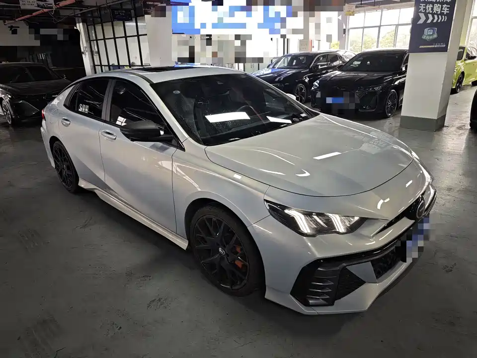 Trumpchi Shadow Leopard