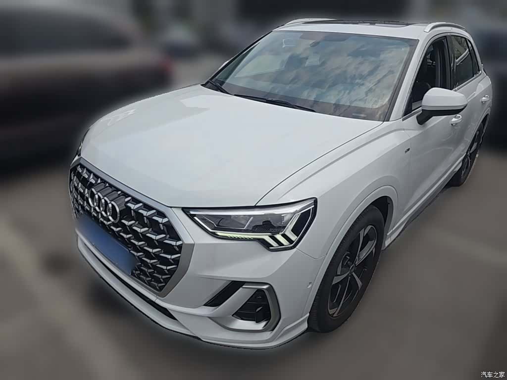 Audi Q3, 2025 3