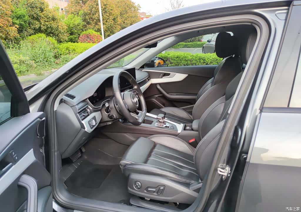 Audi A4L, 2022 4