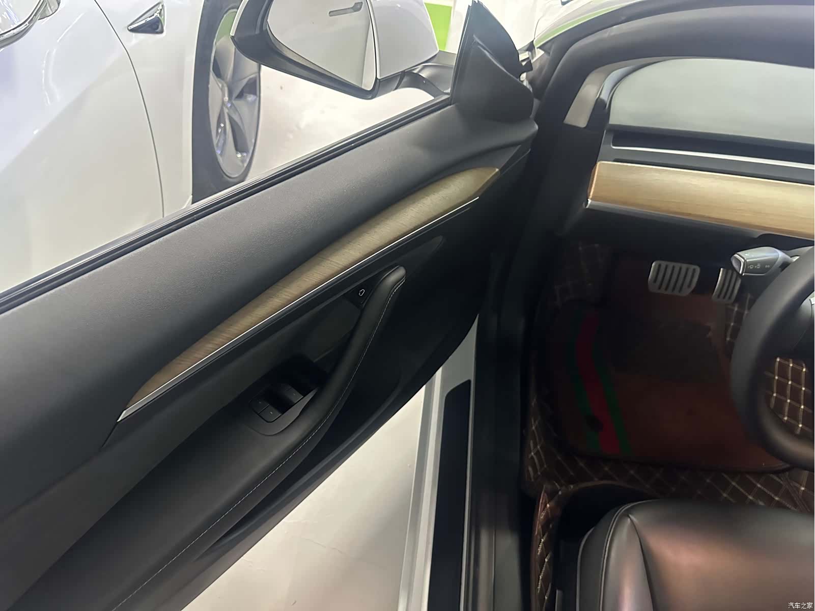 Tesla Model 3, 2021 14