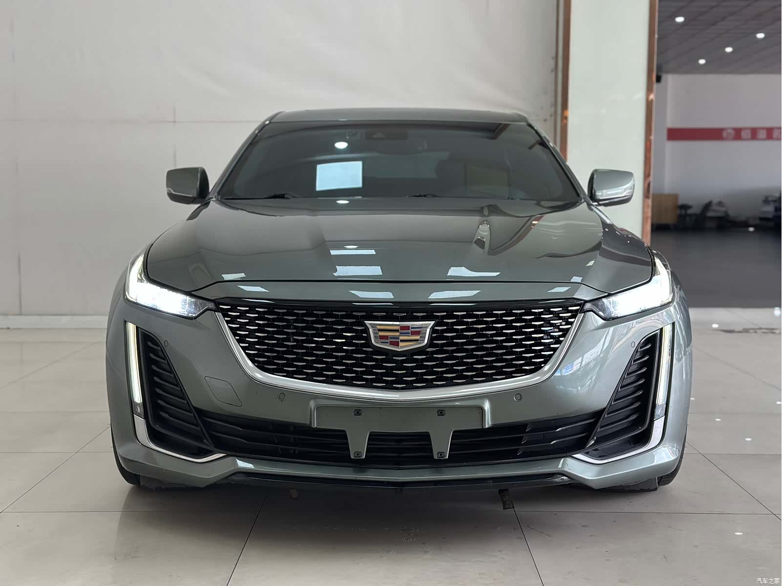 Cadillac CT5, 2022 2