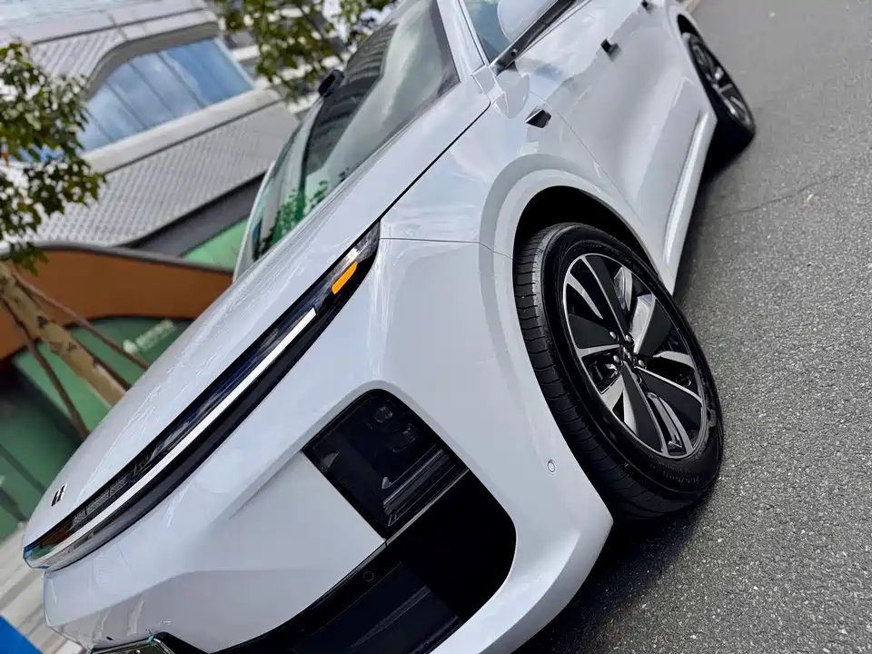 Li Auto Ideal L6
