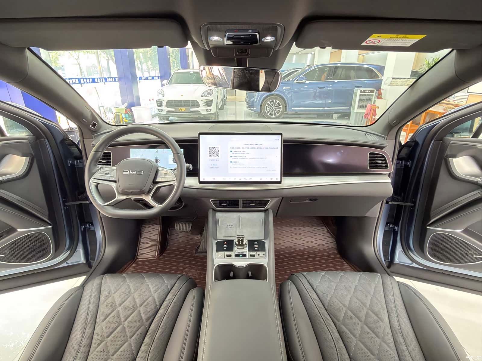 BYD HiAce, 2025 все фото