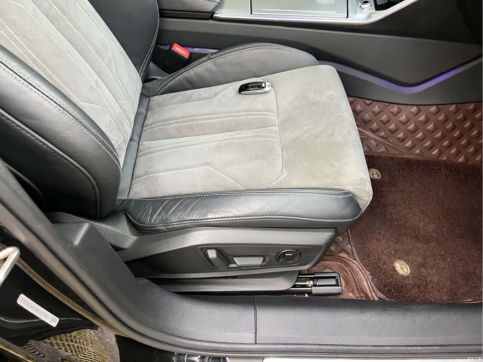 Audi A6L, 2022 12