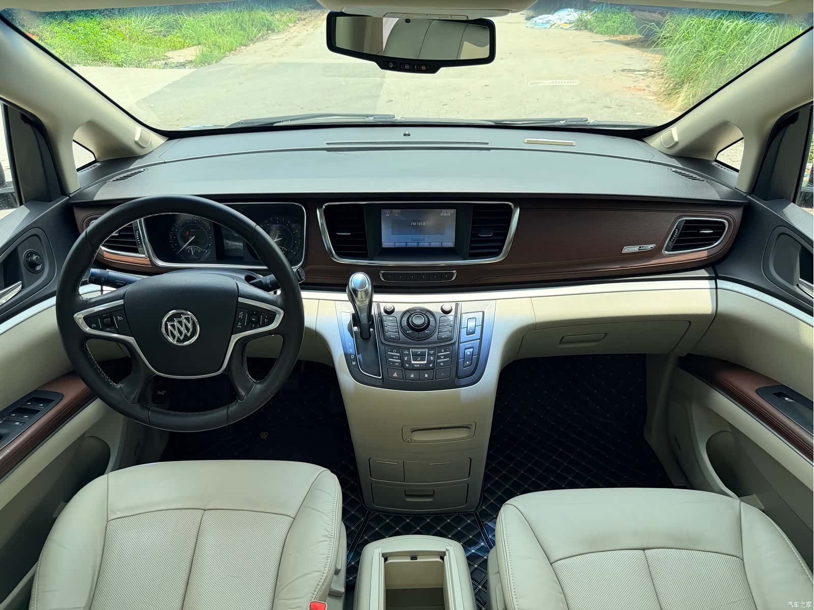 Buick GL8, 2015 15