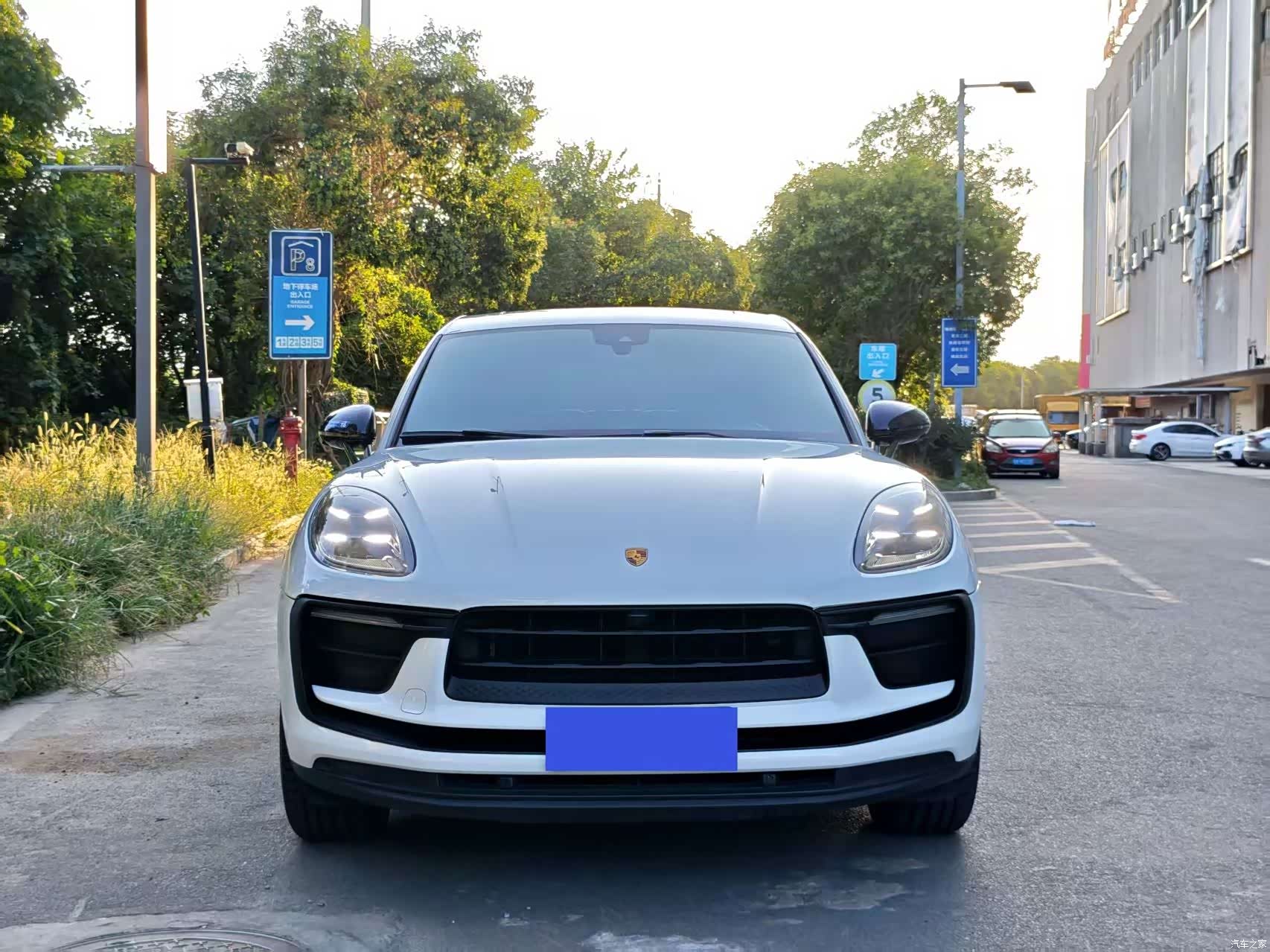 Porsche Macan, 2022 все фото