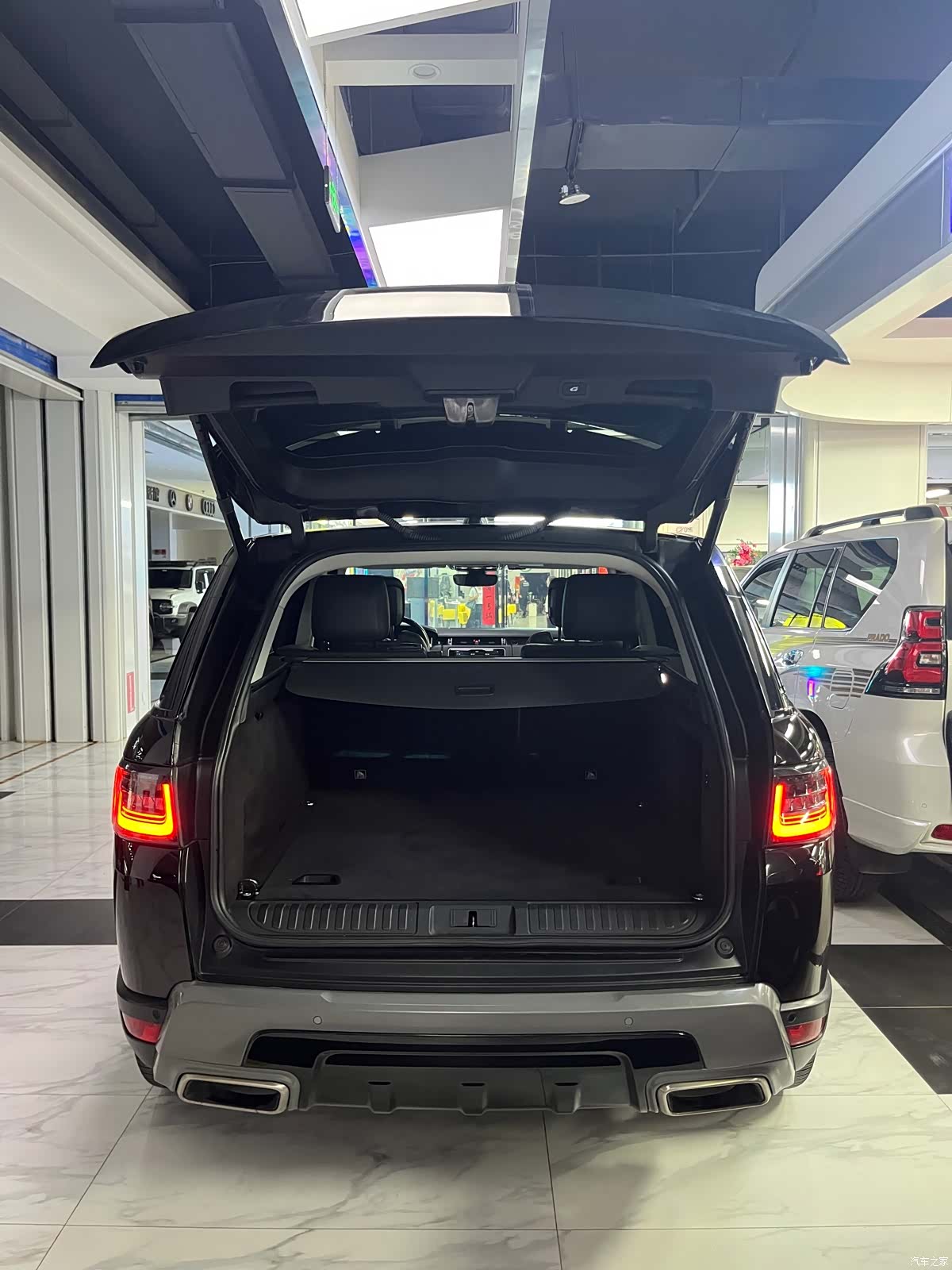 Land Rover Range Rover, 2019 18