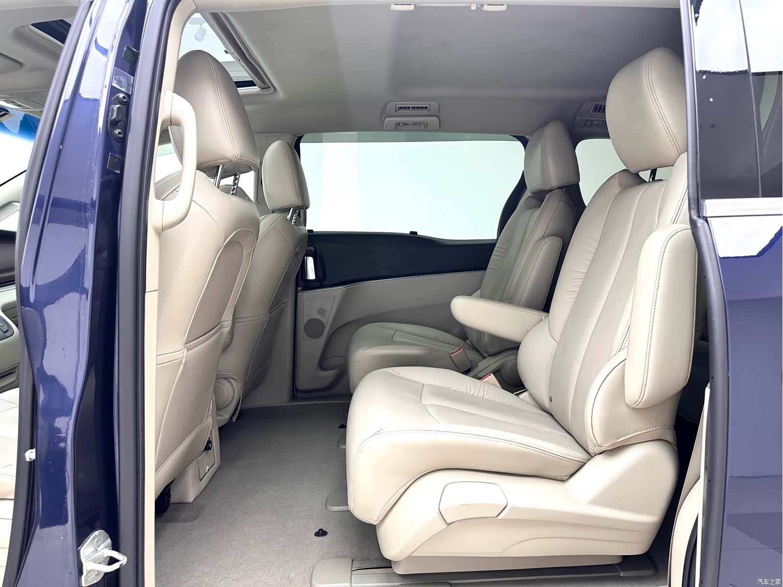 Buick GL8, 2016 11