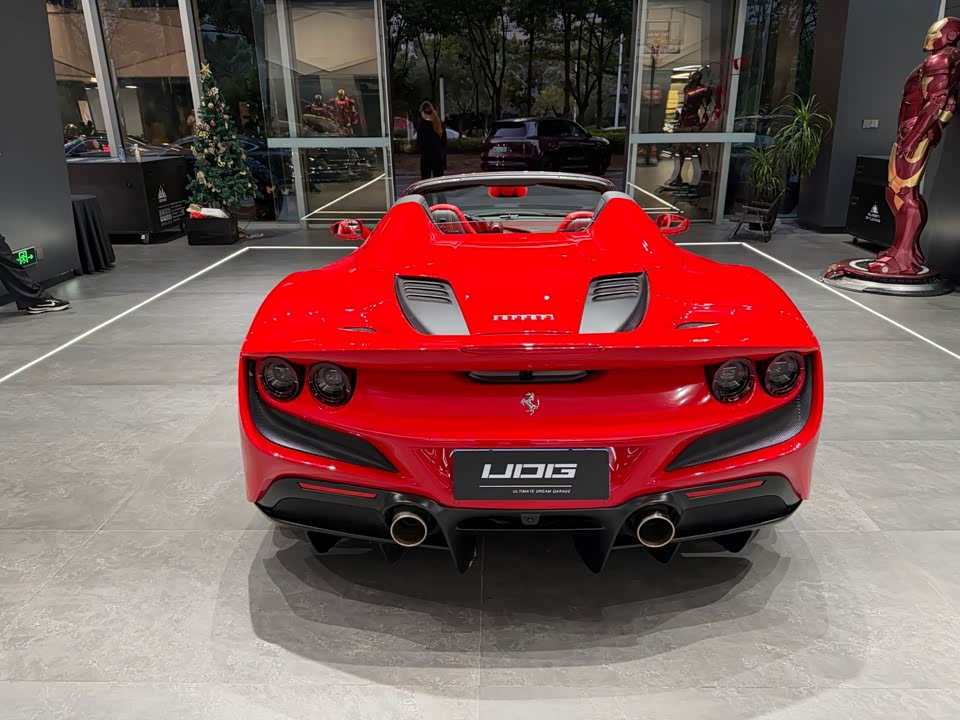 Ferrari F8
