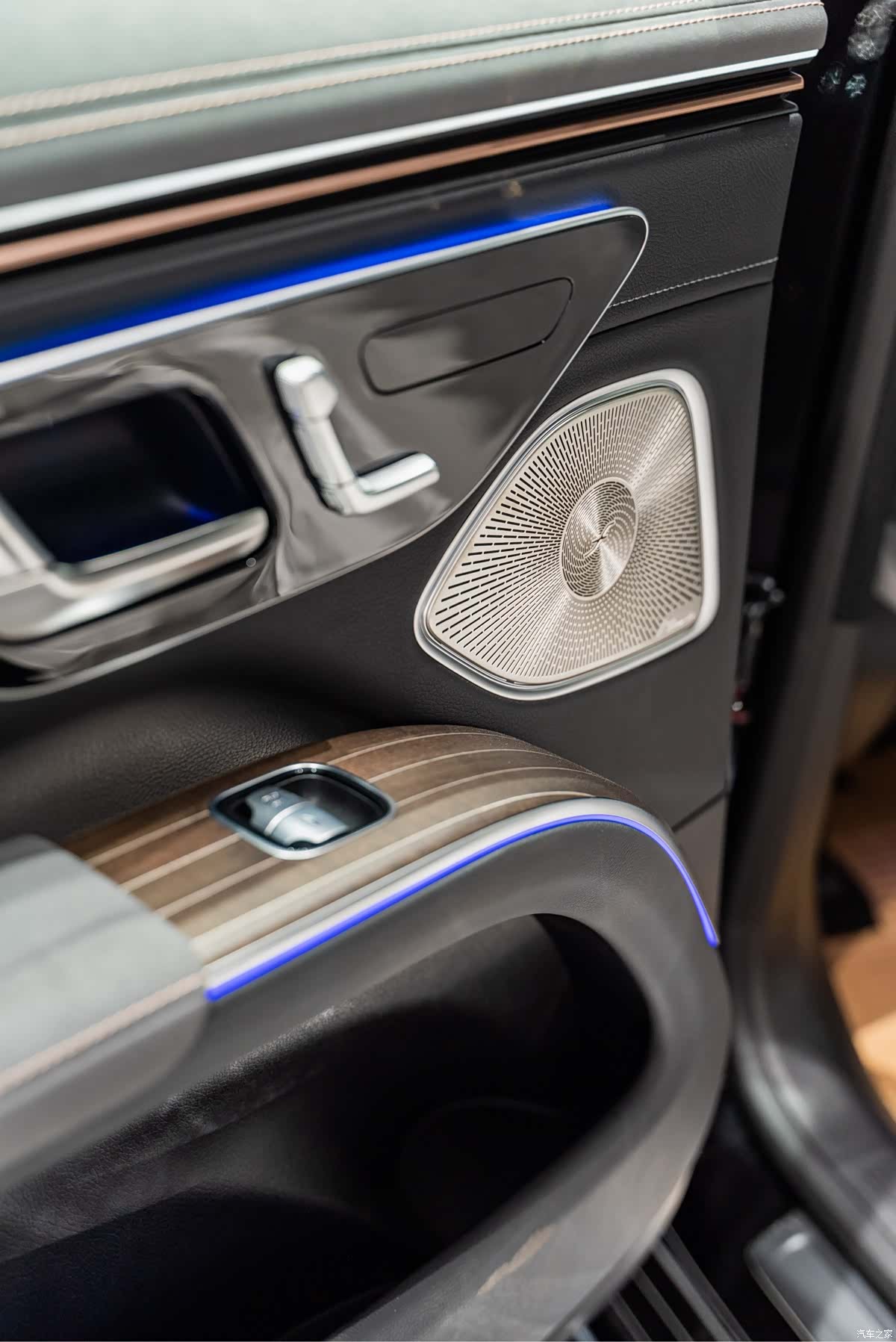 Mercedes-Benz EQS, 2026 19