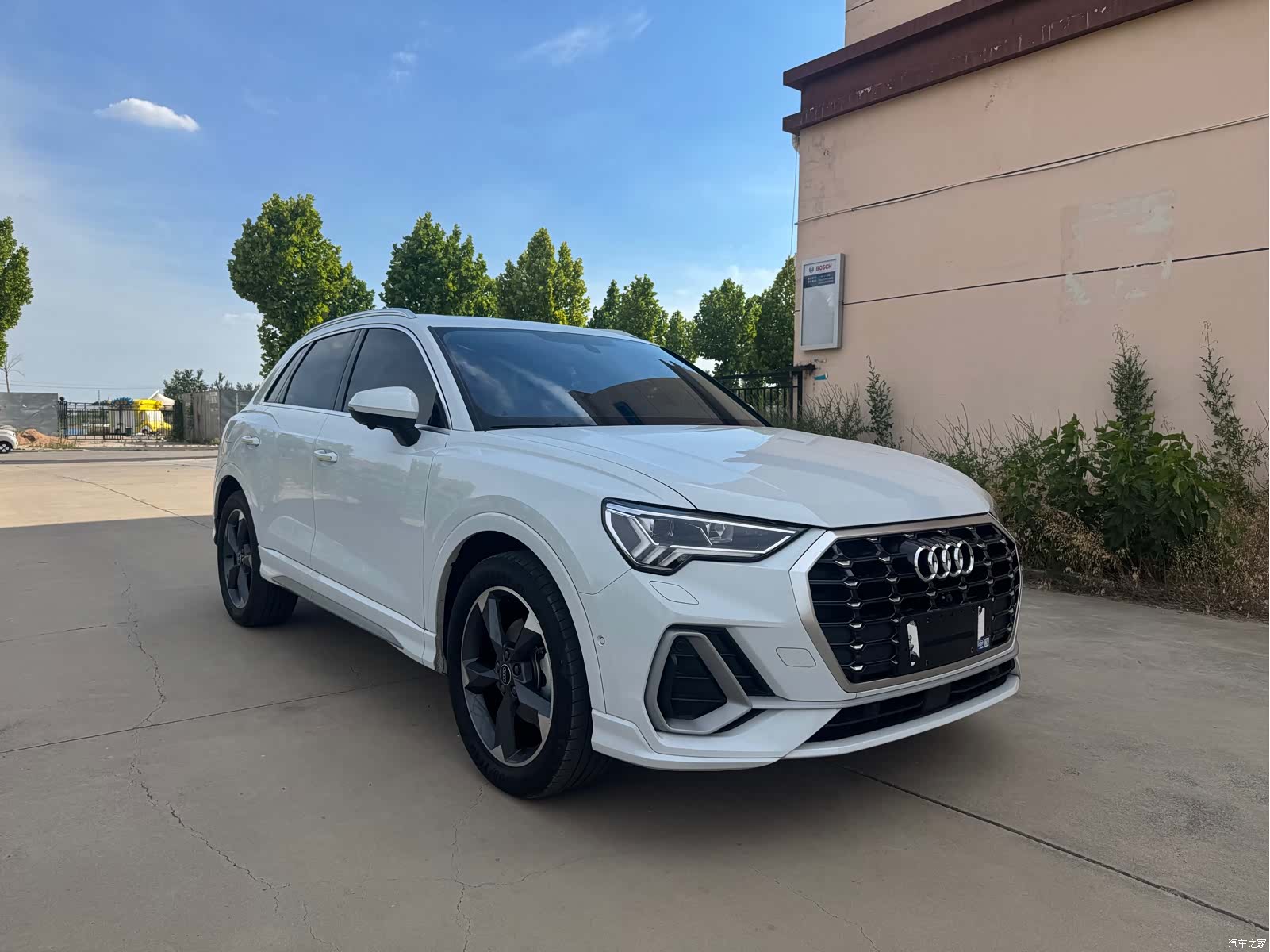 Audi Q3, 2023 2