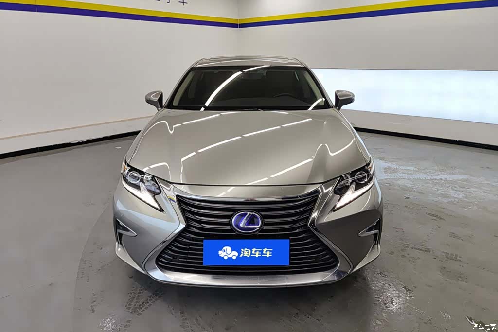 Lexus ES, 2017 2
