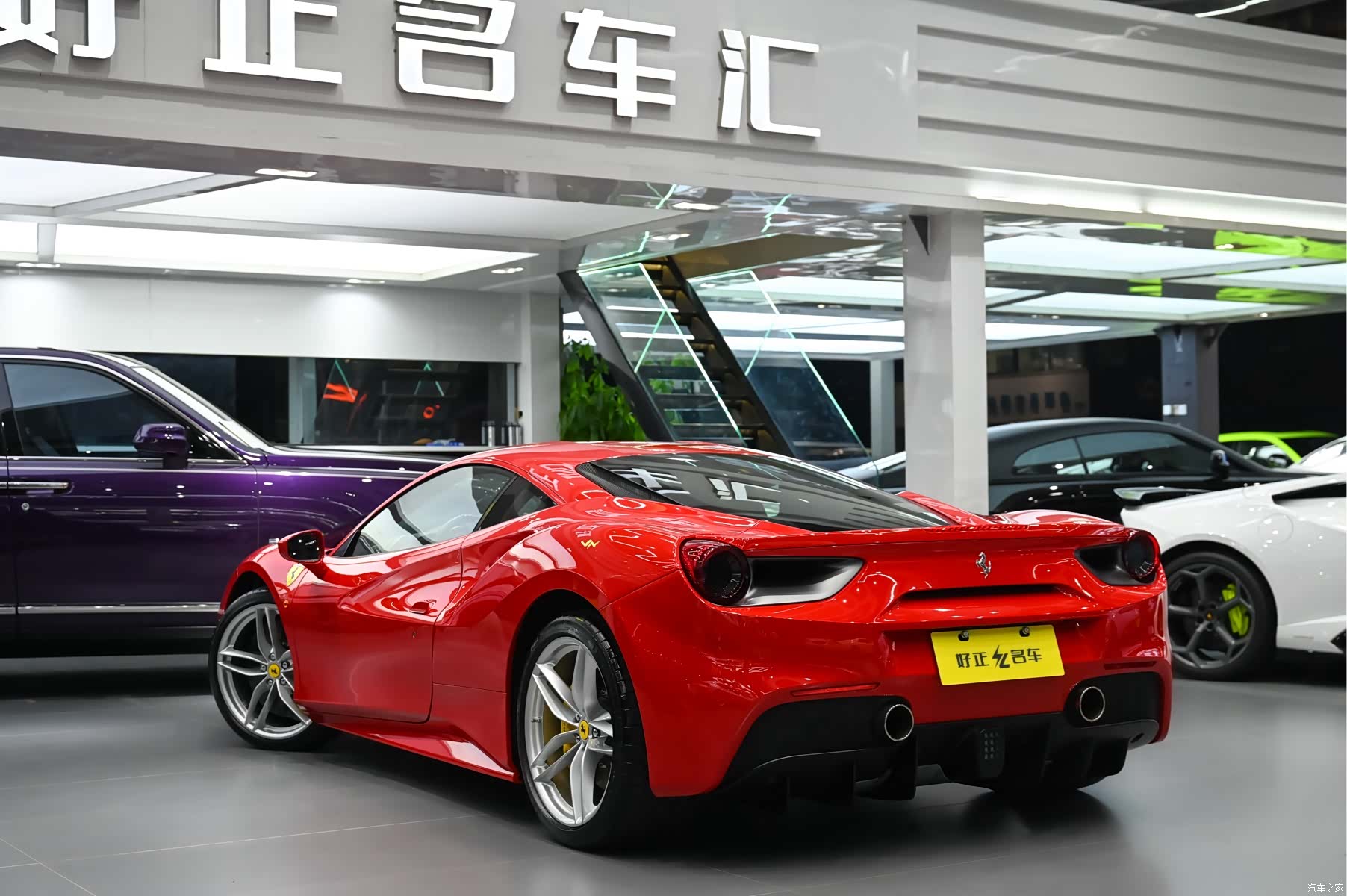 Ferrari 488, 2016 7