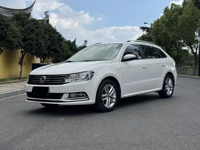 Volkswagen Tiguan 2015 — купить из Китая под заказ
