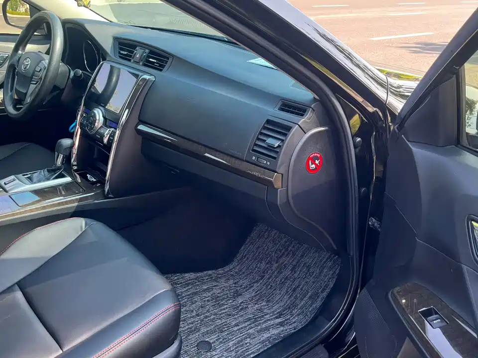 Toyota Reiz Toyota Reiz