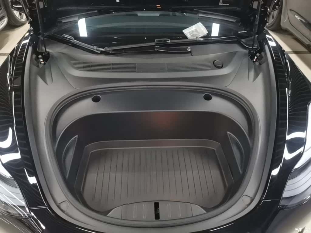 Tesla Model 3, 2023 20