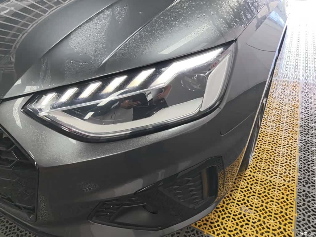 Audi A4L, 2023 24