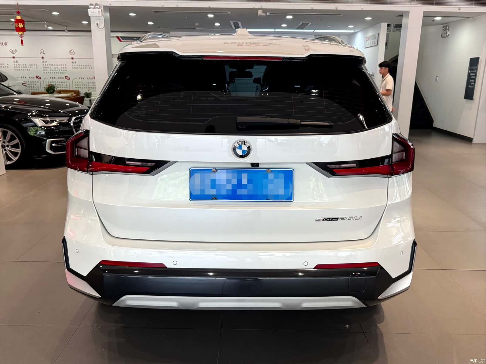 BMW X1, 2023 все фото