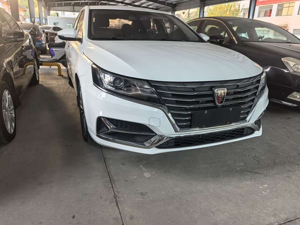 Roewe i6