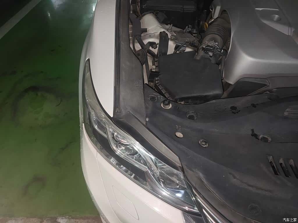 Toyota Crown, 2015 23