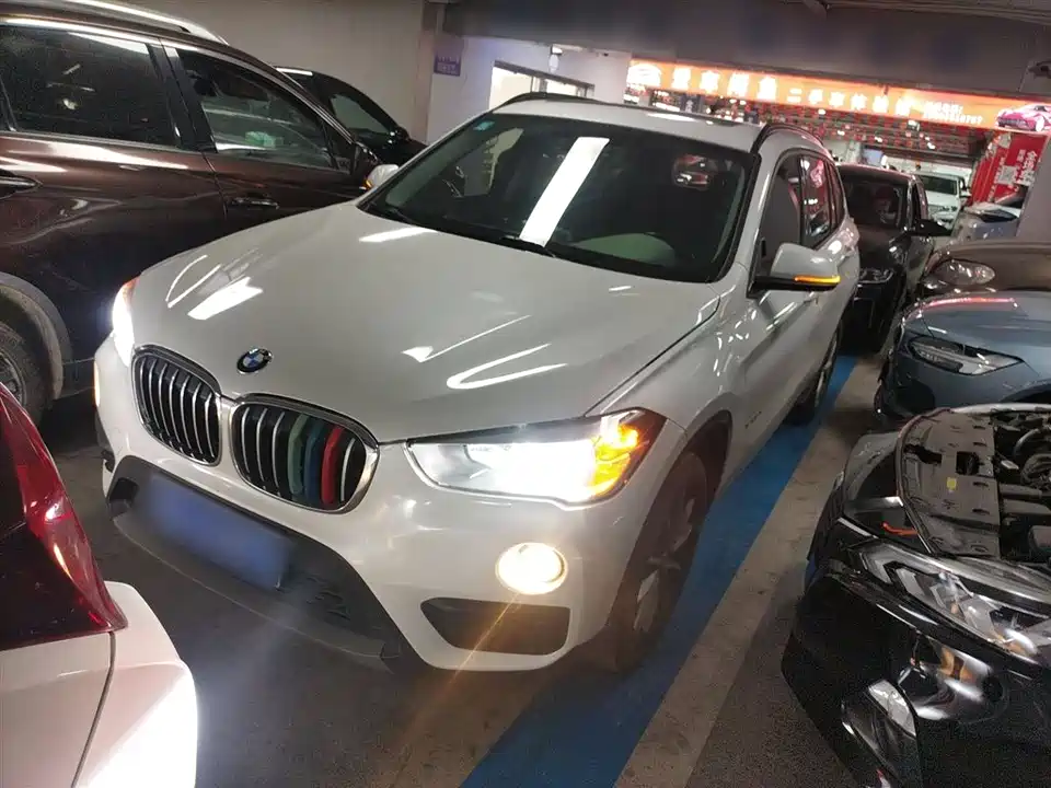 BMW X1