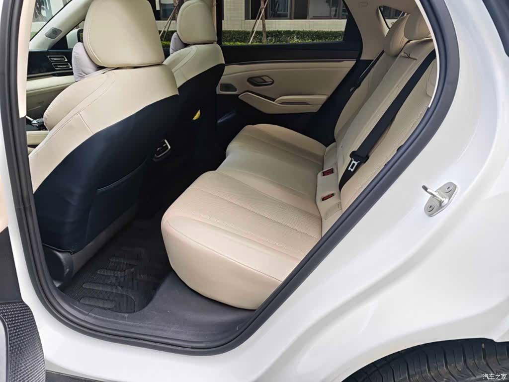 BYD Qin, 2025 23