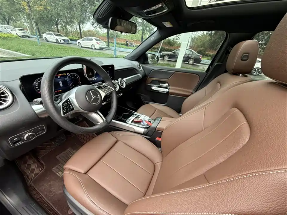 Mercedes-Benz GLB Mercedes-Benz GLB