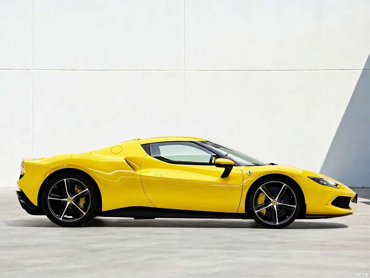 Ferrari 296, 2023 3