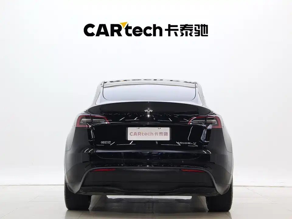 Tesla Model Y Tesla Model Y