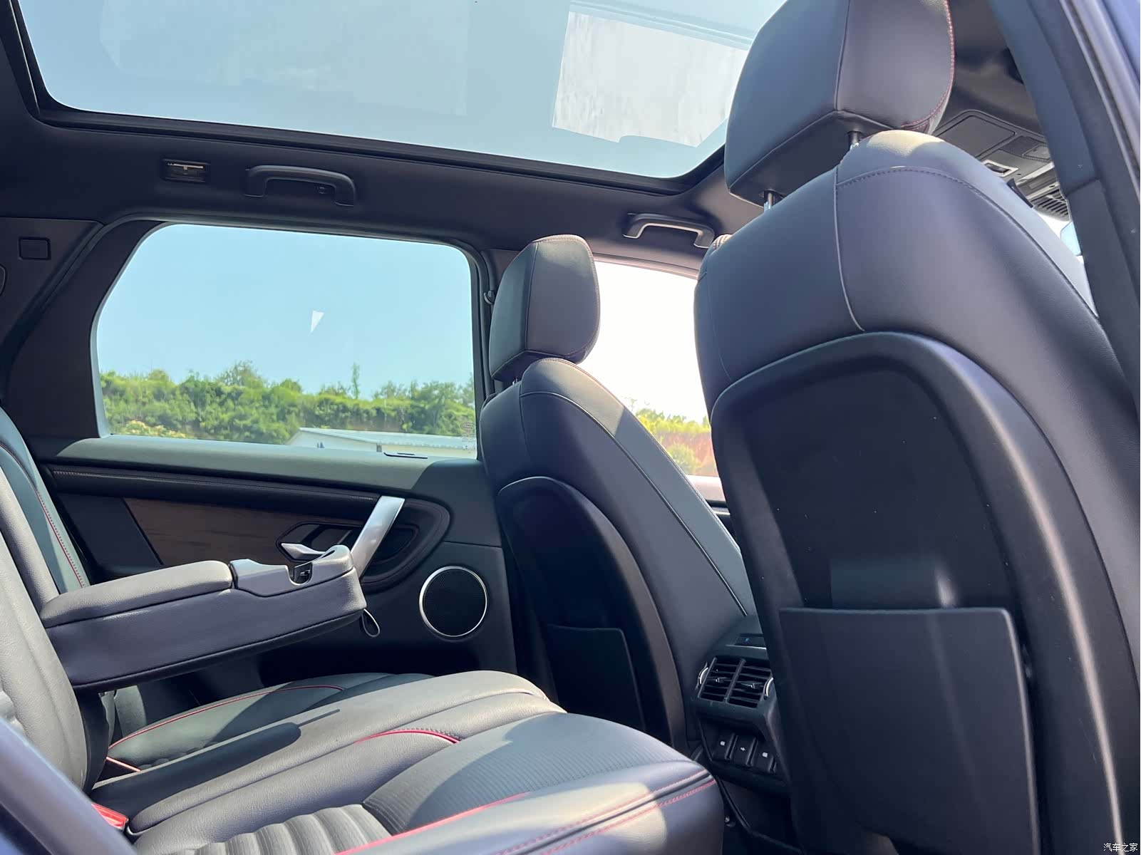 Land Rover Discovery, 2023 14