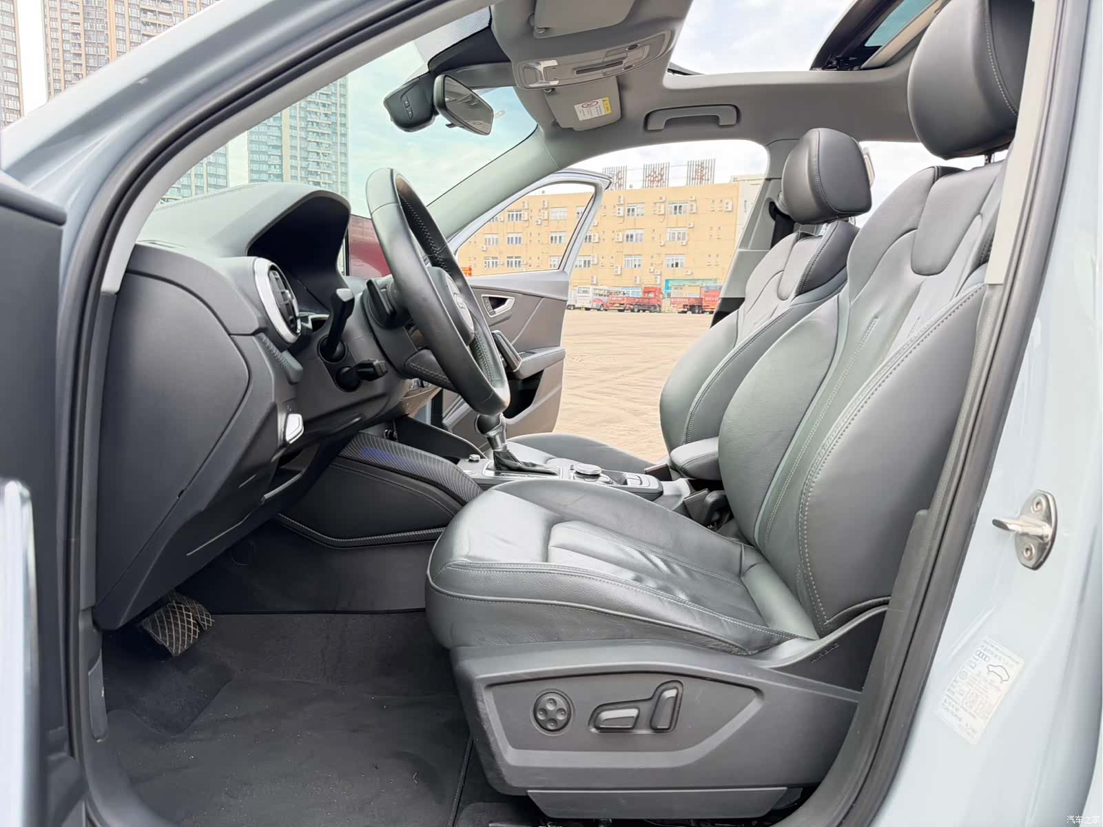 Audi Q2L, 2022 10