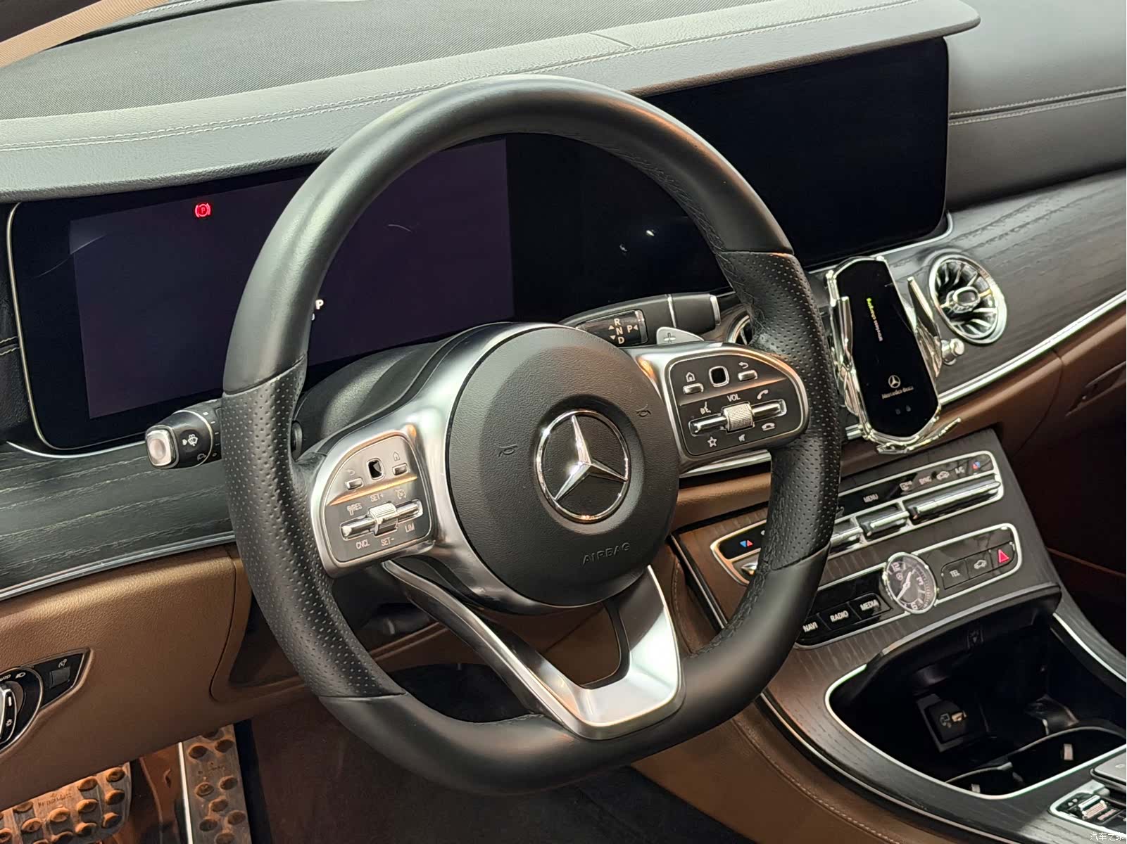 Mercedes-Benz E-Class, 2019 15