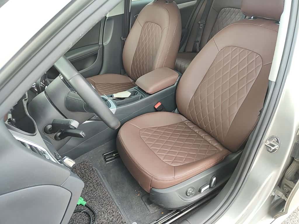 Audi A4L, 2014 15