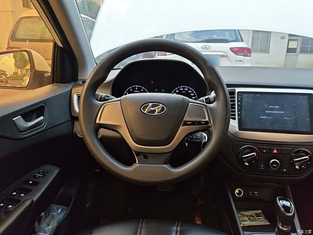 Hyundai GLS, 2017 11