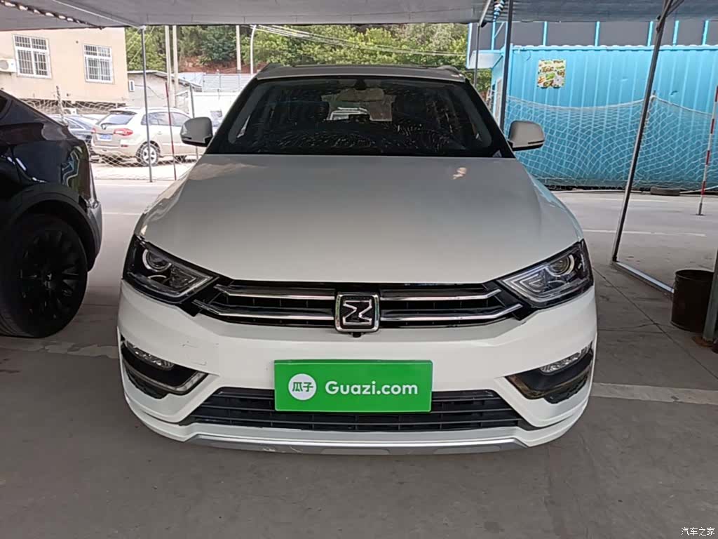 Zotye SR7, 2016 3