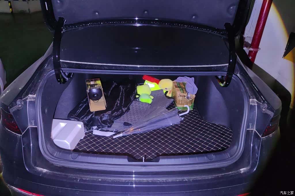 Geely Preface, 2024 4