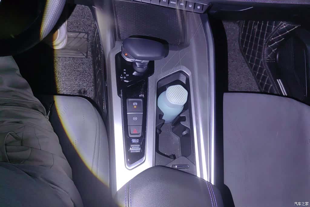 Geely Preface, 2024 16
