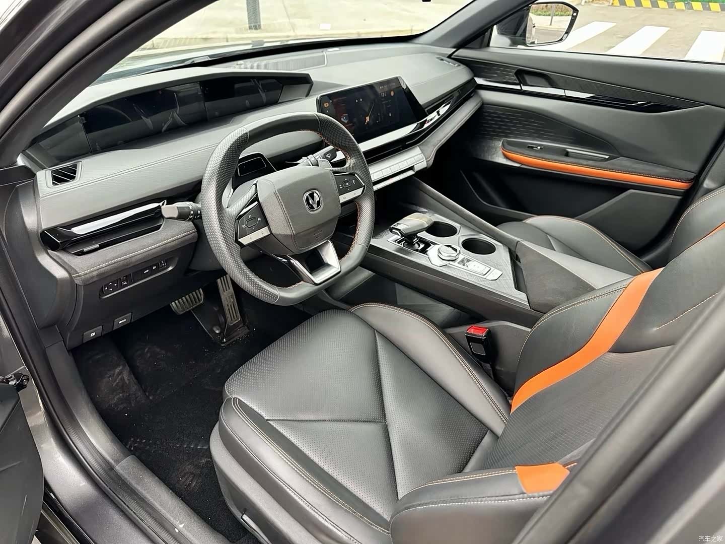 Changan UNI-V, 2023 14