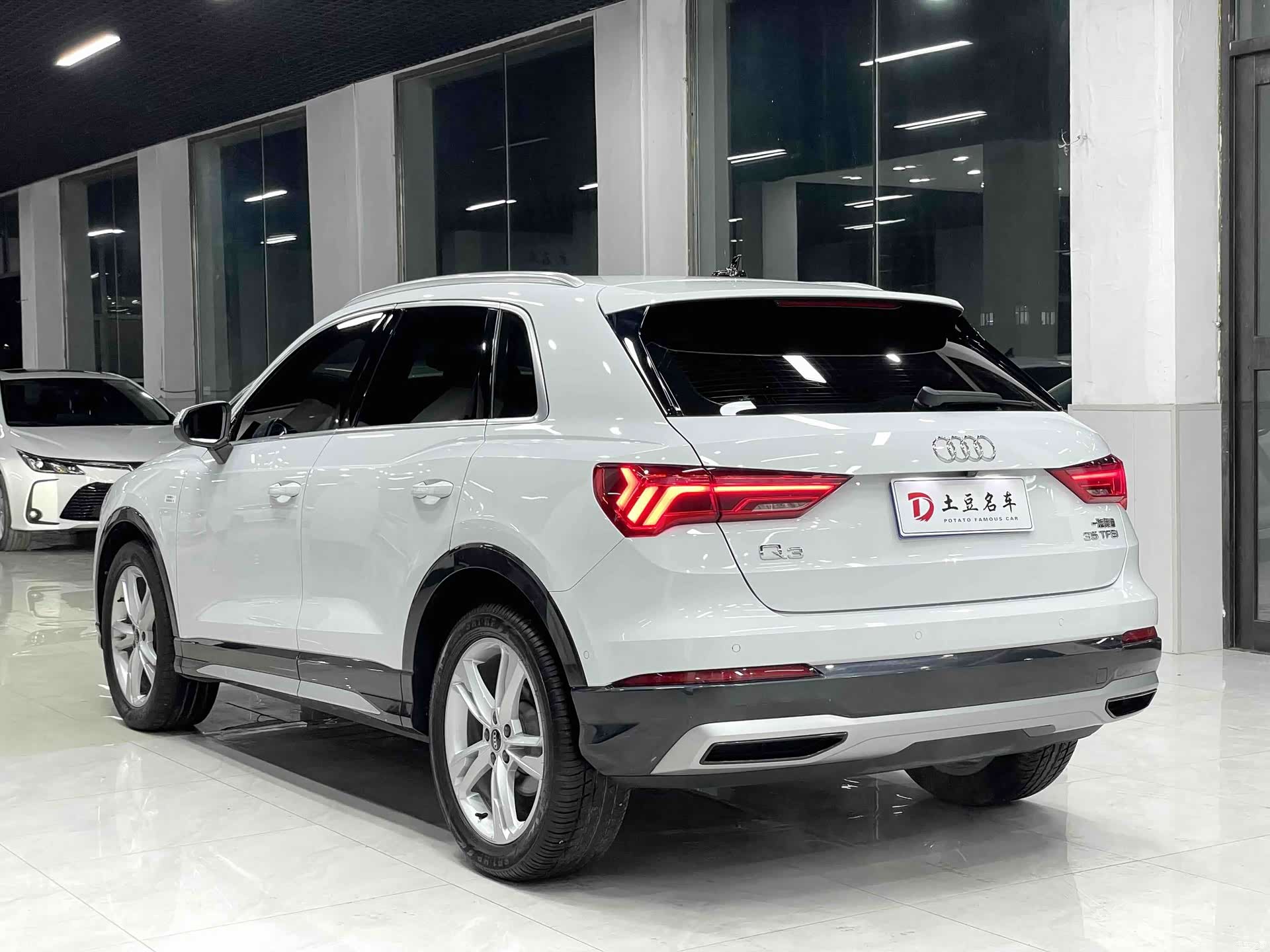 Audi Q3, 2022 6
