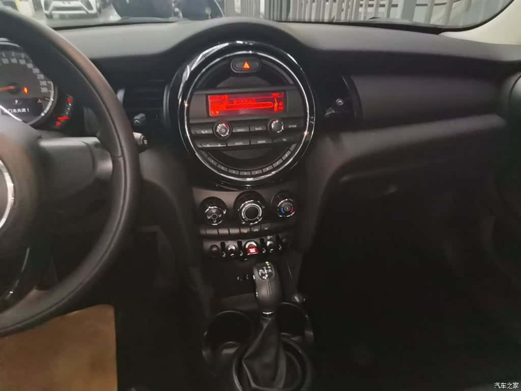 Mini ONE, 2016 13