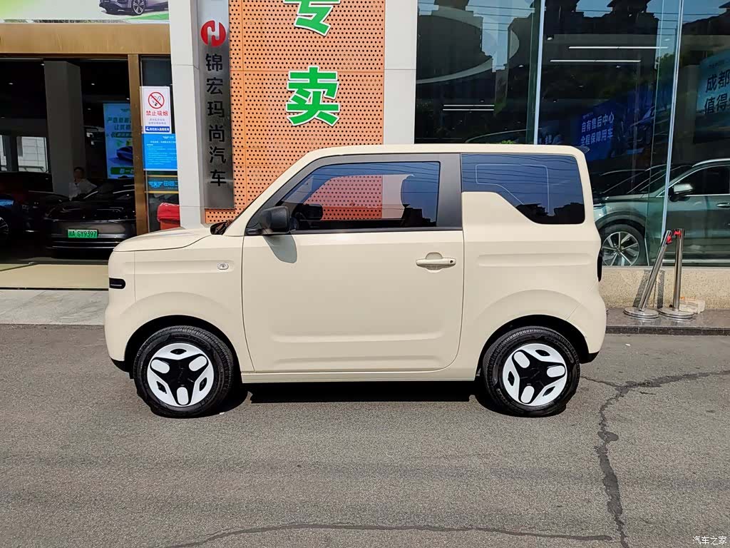 Geely Panda, 2025 3