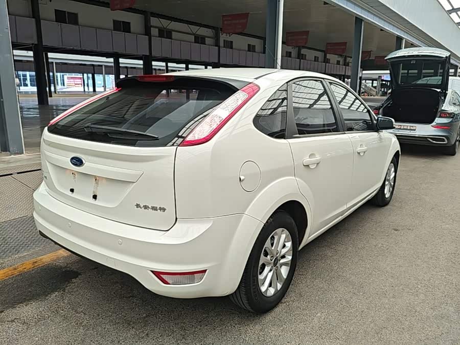 Ford Focus 2016, фото 6