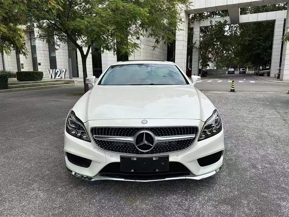 Mercedes-Benz CLS Mercedes-Benz CLS