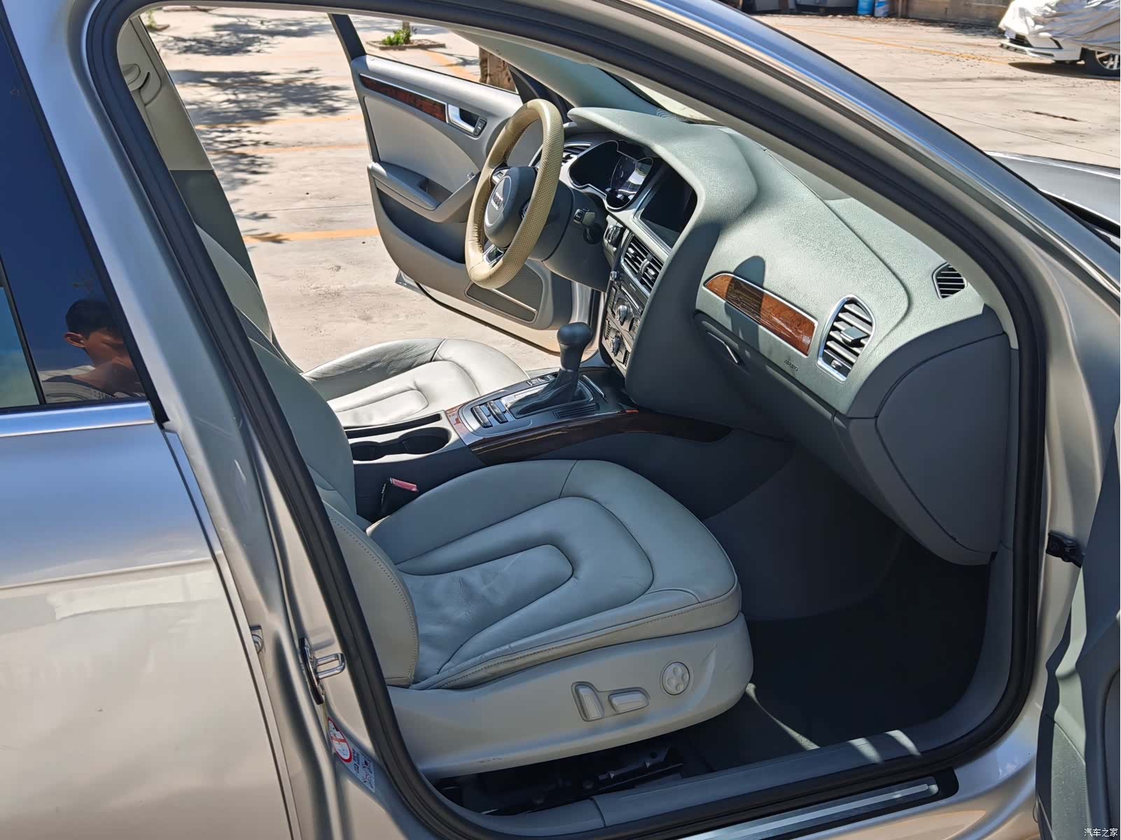 Audi A4L, 2012 16